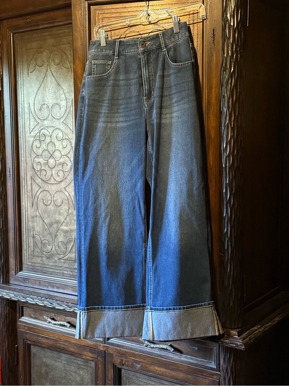 Harala Wide Leg Cuffed Dark Wash Jeans NWOT never worn
